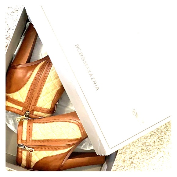 BCBG booties - Picture 1 of 4